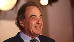 ON ZNA Oliver Stoun pitao našu novinarku: "Vi ste, beše, iz Srbije?", a onda pred svima rekao šta misli o Vučiću