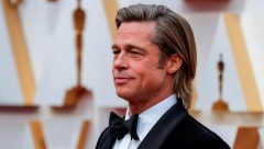 DA LI JE OVO ANĐELININA ZAMENICA? Bred Pit celu noć flertovao, pa razmenio broj telefona sa 21 godinu mlađom glumicom, evo kako izgleda zgodna Andra (FOTO)