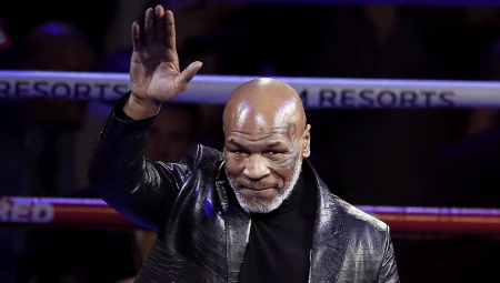 NOVAK JE ISTINSKI BORAC Majk Tajson još jednom podvukao koga posebno ceni: Meni i ćerki je tenis promenio život