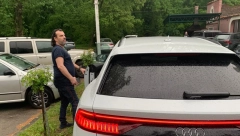 KAKO RADIŠ TAKO TI SE VRAĆA: Alo! saznaje, Lukas od prijatelja dobio poklon vredan 110.000 evra, lepši automobil nećete videti na ulicama prestonice (FOTO)