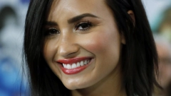 ŠOKANTNA IZJAVA SLAVNE PEVAČICE! Demi Lovato želi vezu sa vanzemaljcem!