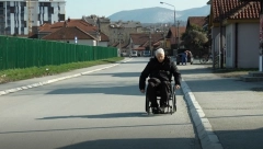 OPREZNO SA SUPLEMENTIMA Čovek zbog ovog vitamina završio u invalidskim kolicima