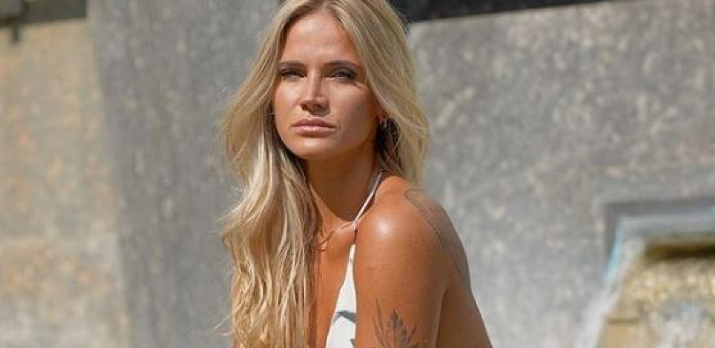 ZANOSNA PLAVUŠA STIŽE U BEOGRAD! Ako njen muž postane reprezentativac, Srbija na tribinama dobija prelepo pojačanje!