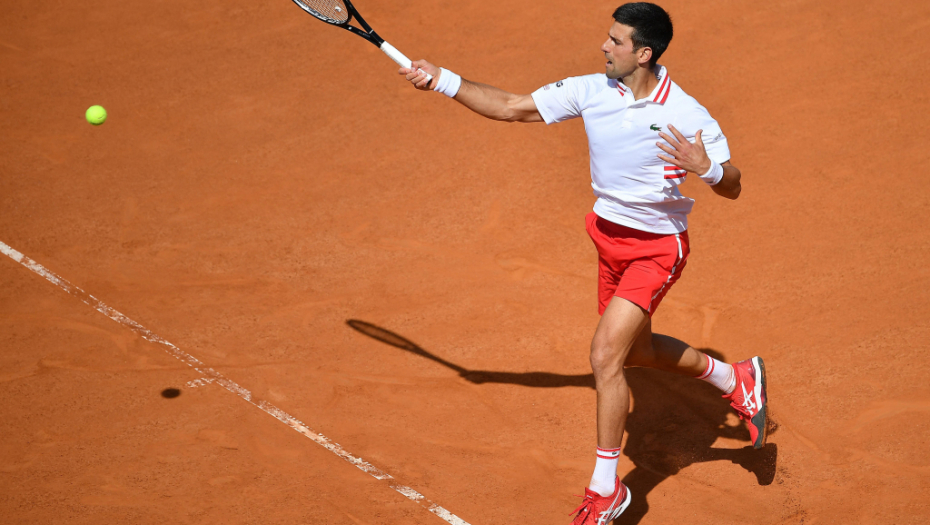 NIŠTA OD NASTAVKA MEČA! Kiša remeti planove, Đoković tek sutra ponovo na terenu!