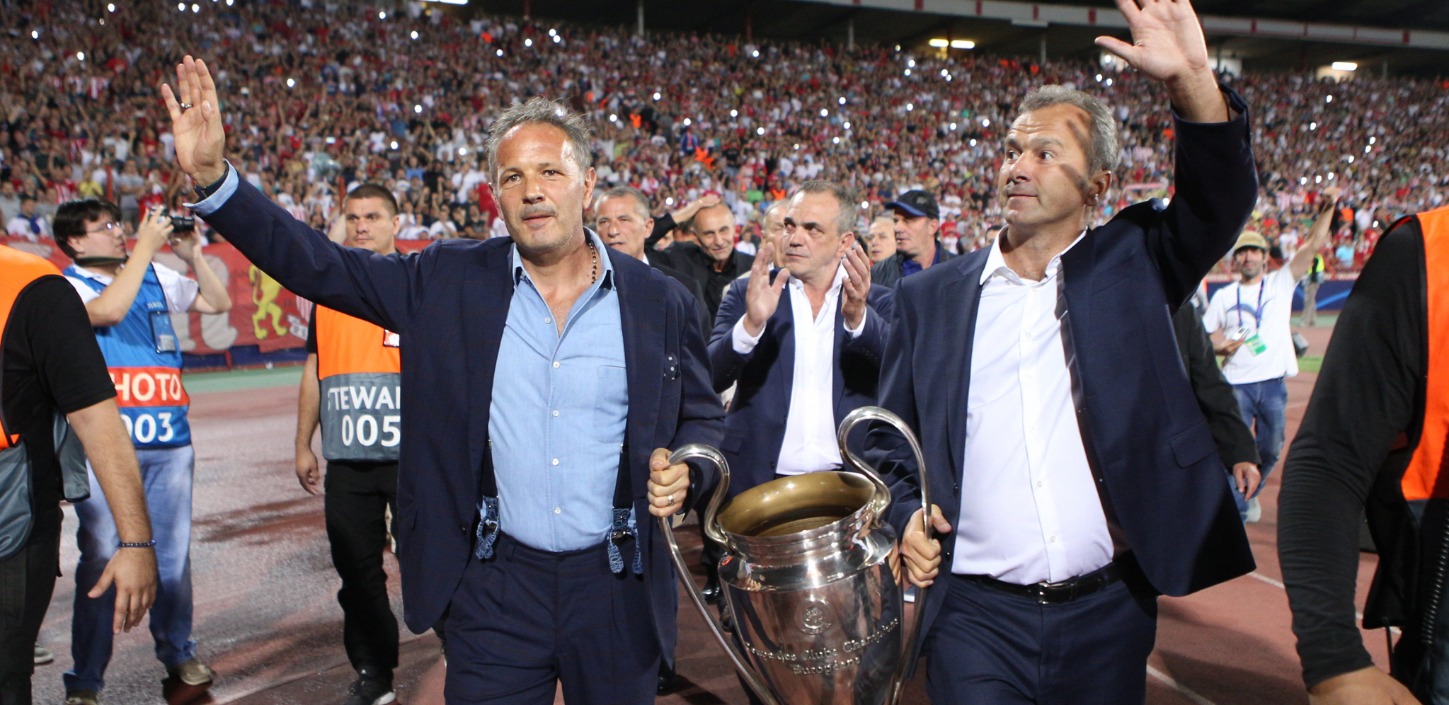 SAVIĆEVIĆ JE NAMERNO DOBIO CRVENI U FINALU Jugović šokirao pričom o čuvenoj Zvezdinoj tituli