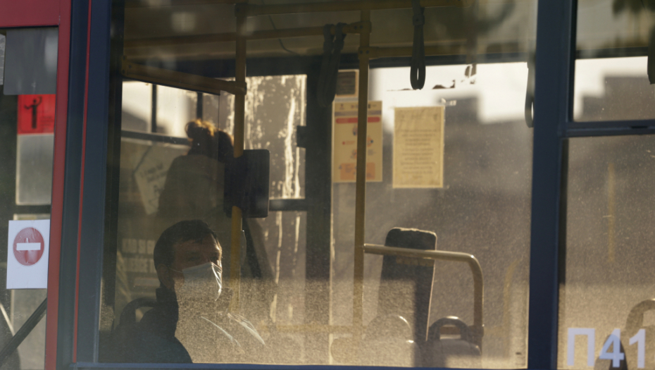 UŽAS NA BANOVOM BRDU Huligani razlupali autobus!