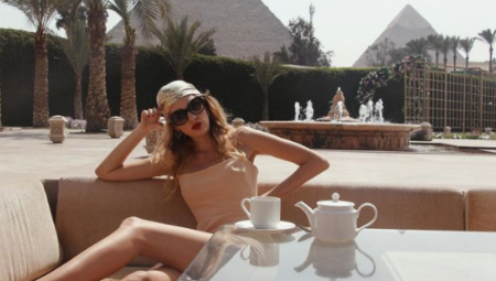 ZAVIRITE U DOM JEDNE OD NAJBOGATIJIH SRPKINJA Živi u kući na plaži, poseduje stan u Parizu, A SVE ODIŠE LUKSUZOM (FOTO)