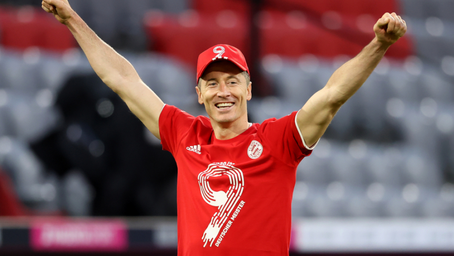 LEVANDOVSKI STIGAO LEGENDARNOG MILERA! Ajntraht poražen od "fenejraša" i šanse za LŠ sveo na minimum