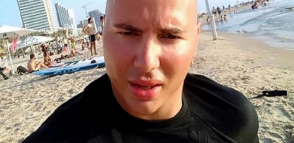 NAPRAVILI POMETNJU U CENTRU GRADA Brendon izveo zadrugarku da traže sponzora za grudi! (VIDEO)