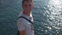 Uroš Jelušić se leči od teške bolesti, pomozite mu, postoji nada, za mesec dana njemu je rođendan