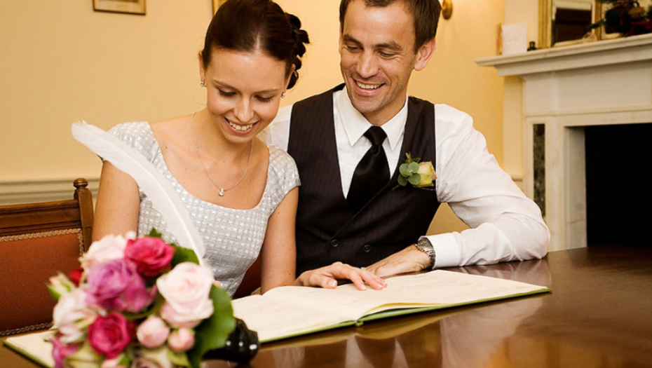 VENČANI LIST PAMETNOJ OSOBI NE ZNAČI NIŠTA, ALI BUDALI MENJA SVE: Tvrdi psiholog Mihail Litvak!