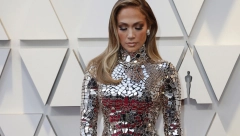 NIJE SVE ONAKO KAKO IZGLEDA! Fotografija Dženifer Lopez u skroz opuštenom izdanju obišla svet, a mnogi su primetili ovaj detalj na pevačici (FOTO)