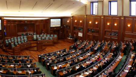 Pokrenuta istraga protiv predsednika Albanije, sve povezano sa političarima sa Kosova i poznatim pevačima