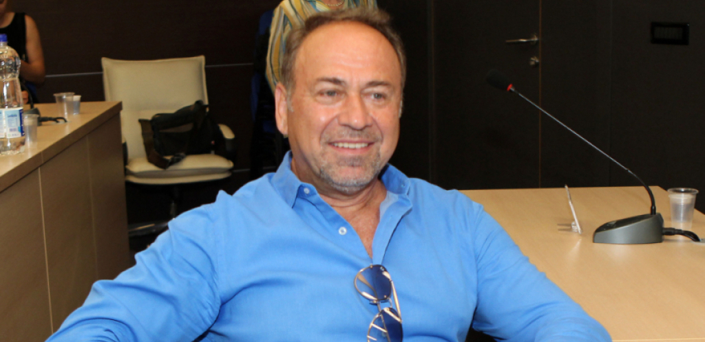 NUDE MU POMOĆ I KOLEGE SA KOJIMA NE PRIČA! Marinko Rokvić u kritičnom stanju, estrada veoma zabrinuta, Nikola se ne javlja na telefon ni prijateljima!