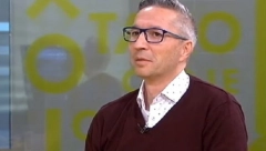 MLAĐA JE OD NJEGA 9 GODINA! Ovo je prava istina o odnosu Dekija i njegove supruge i koliko su mu ona i deca pomogli u borbi sa opakim karcinomom