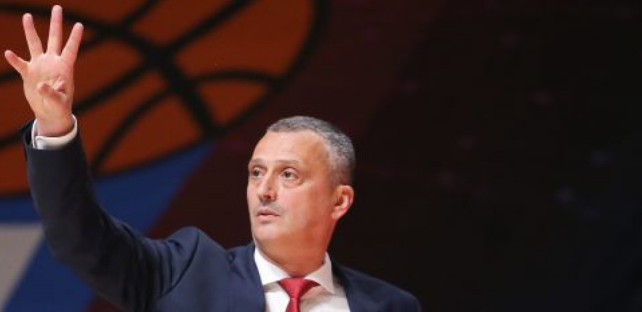 RADONJIĆ SKLAPA MOZAIK! Zvezda naciljala pleja Makabija