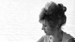 NEKADA NA PLAVOM JADRANU, A SADA U NEBESKOJ KAFANI Isplivala fotografija kako Đorđe Marjanović i Silvana Armenulić piju Radenska tri srca