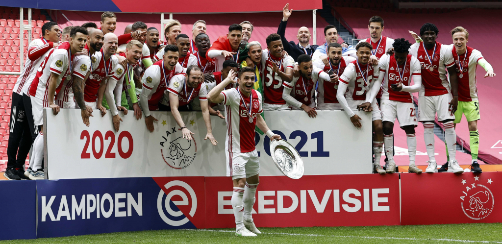 VELIKO PRIZNANJE Kapiten Srbije u društvu velikana (FOTO, VIDEO)