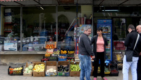 Hrana sa crvima će se uskoro prodavati u marketima! Evropa odobrila prodaju kao regularnu
