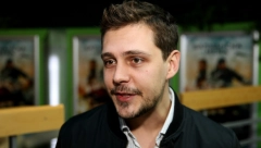 NAKON GUBITKA OCA ONA MU JE BILA NAJVEĆA PODRŠKA! Ovo je majka Miloša Bikovića, a evo šta joj je poklonio od prvog honorara!