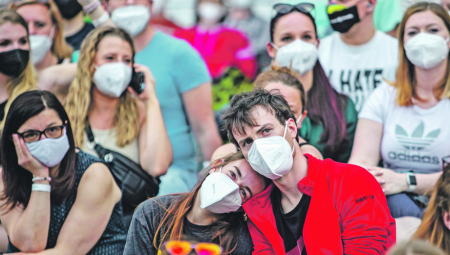 MASKE NA OTVORENOM VIŠE NISU OBAVEZNE: Blaga popuštanja mera u Severnoj Makedoniji, policijski čas ipak ostaje na snazi