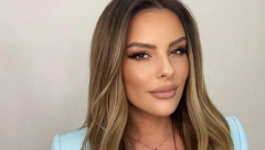 SKANDAL KAKAV EVROVIZIJA NE PAMTI Sramotan potez pevačice - raširila ruke i pokazala simbol Velike Albanije! (FOTO)