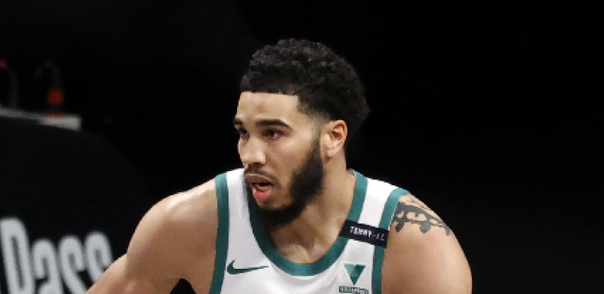 ODLIČNA POSLEDNJA ČETVRTINA Tandem Tejtum-Braun samleo Detroit!