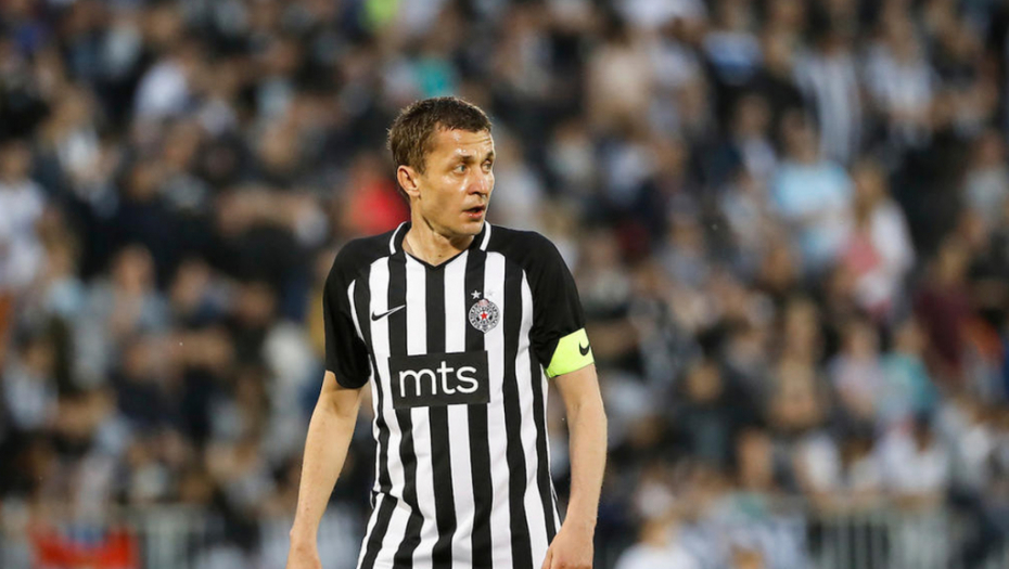 BLIZU JE! Sašu Ilića samo jedna prepreka deli od klupe crno-belih!