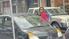 EKSKLUZIVNI PAPARAZZO! Otkrivamo šta radi Janjuševa žena, dok je on u ljubavi sa Majom (FOTO)