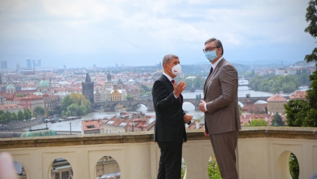 Babiš: Vučić ponudio 100.000 vakcina Češkoj