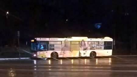Autobus oborio deku (70) kod okretnice 26: Prevezen je u Urgentni centar