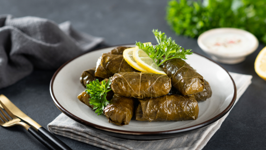 NAPRAVITE ZAPEČENE SARMICE Varijanta bez mesa koju morate da probate