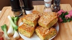 PITA SA KAČKAVALJEM I MLADIM LUKOM: Sprema se za čas, a jede natenane! (VIDEO)