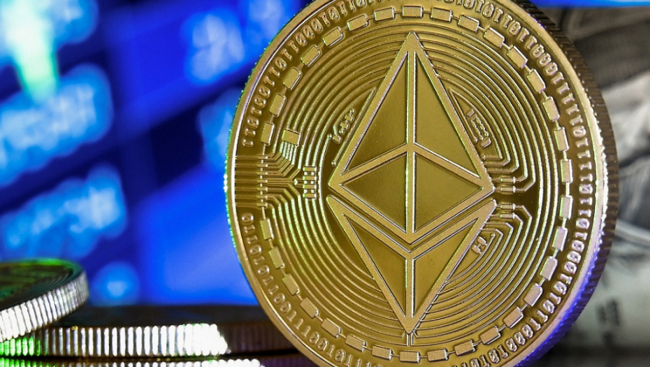 HLADAN TUŠ NA TRŽIŠTU KRIPTOVALUTA Bitkoin i etrijum u ozbiljnom padu, investitori zabrinuti