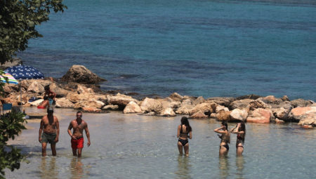 PLAŽA NA KOJOJ SE PLAĆA I ODLAZAK POD TUŠ Srpkinja otišla na Kipar i podelila svoje iskustvo, cene je iznenadile