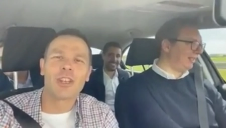 Ministar Mali se tokom vožnje šalio na račun predsednika,  a onda se Vučić okrenuo ka njemu... (VIDEO)