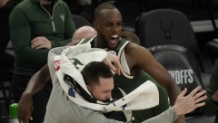 BAKSI U FINALU ISTOKA Milvoki srušio moćni Bruklin