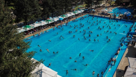 POČELE PRIJAVE ZA DODATNE VAUČERE! Evo do kada morate da ih iskoristite!