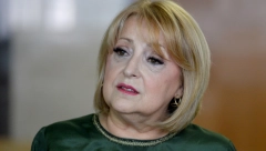 BIVŠOJ MINISTARKI LOPOVI ODNELI 4.000 EVRA Slavica Đukić Dejanović opljačkana u svom stanu na Vračaru