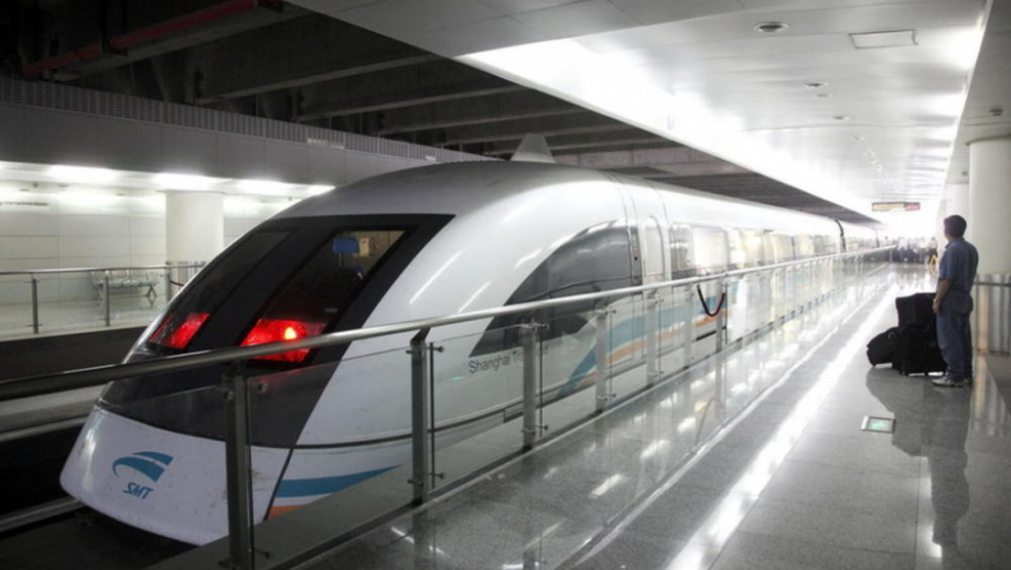 ZAROBLJENI U METROU Slučajno pritisnuo dugme i nestalo struje na 84 minuta