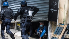 Devojka optužena za ubistvo: Električnim skuterom usmrtila ženu na šetalištu u Parizu