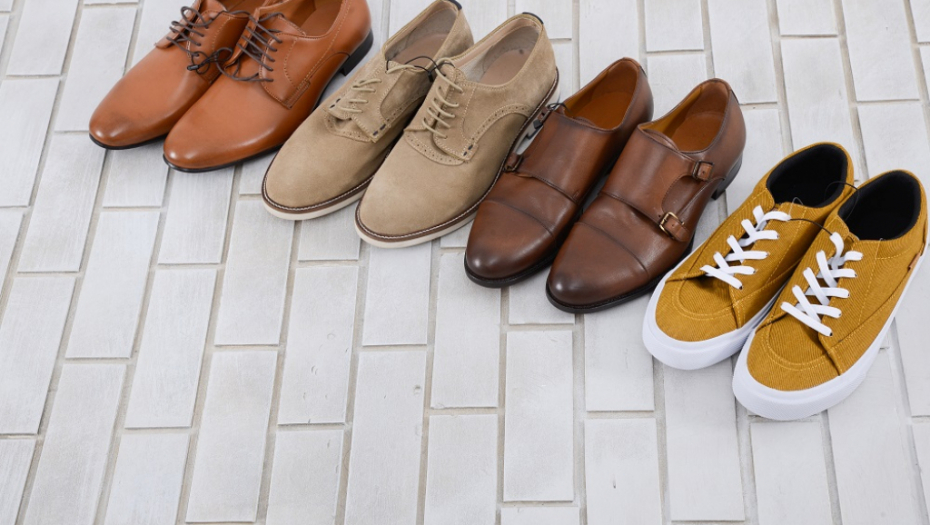 IZUVAJU LI SE KOD VAS GOSTI Šta je po bontonu, a šta ustvari znači kad se obuća ostavlja kod vrata