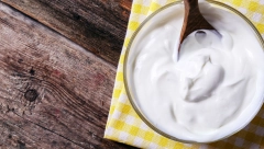 Jednostavno se pravi: Recept za domaće kiselo mleko