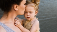 "KRETANJE MEĐU ŠAVOVIMA I KRVAVIM ČARŠAFIMA": Mlada mama Ana svedoči o NAJVEĆOJ borbi, za koju pojedini misle da je "mačiji kašalj"