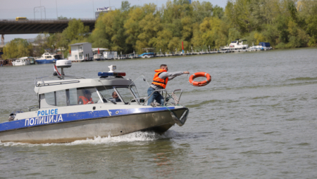 NESTAO NA SAVI Policiji prijavljen nestanak mladića na reci