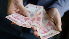 KURS DINARA U PONEDELJAK Menja se vrednost, a evo koliko će da iznosi