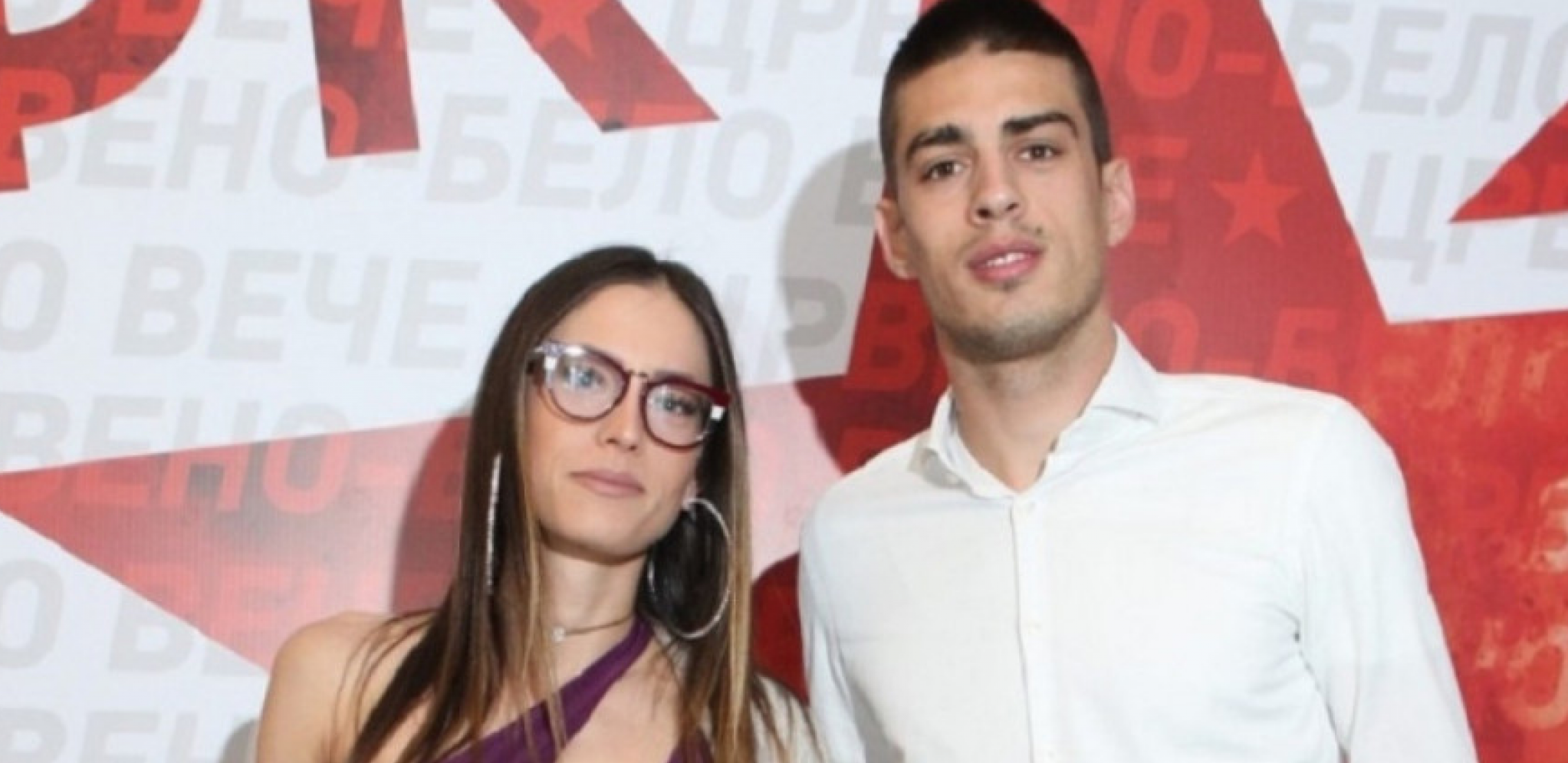 OGLASILA SE MIRKA VASILJEVIĆ Vujadin Savić fotografijom zbunio pratioce, glumica otkrila koji mu je bio cilj