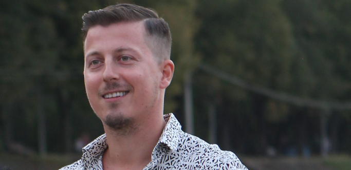 DINČA NA SAVI IMA LETNJU KOLIBU Sve uređeno kao da su na moru, evo kako pevačeva porodica provodi vreme tamo