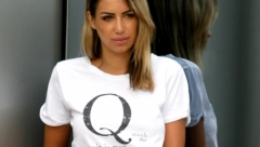 NA GRUDIMA SAMO ŠKOLJKE Iva Grgurić golim telom zapalila jahtu, njena zadnjica zaludela sve (FOTO)