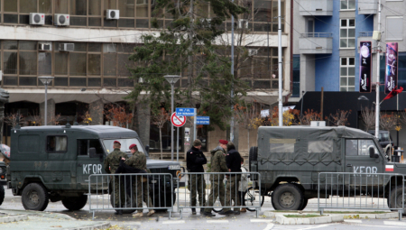 AMERIČKI I EVROPSKI SPECIJALAC STIŽU U PRIŠTINU Šta se to sprema Srbiji?